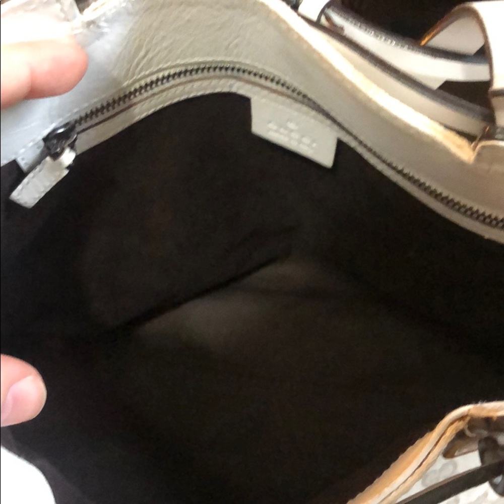 White Gucci Shoulder Bag - Picture 9 of 12